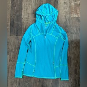 Quarter Zip Performance Top